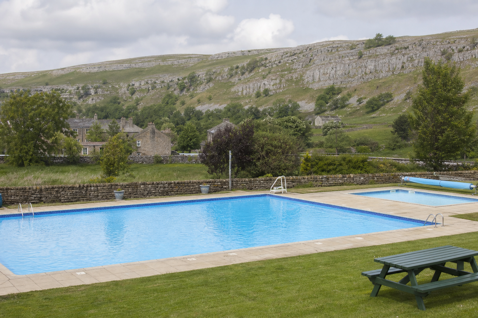 Shap Outdoor Swimming Pool